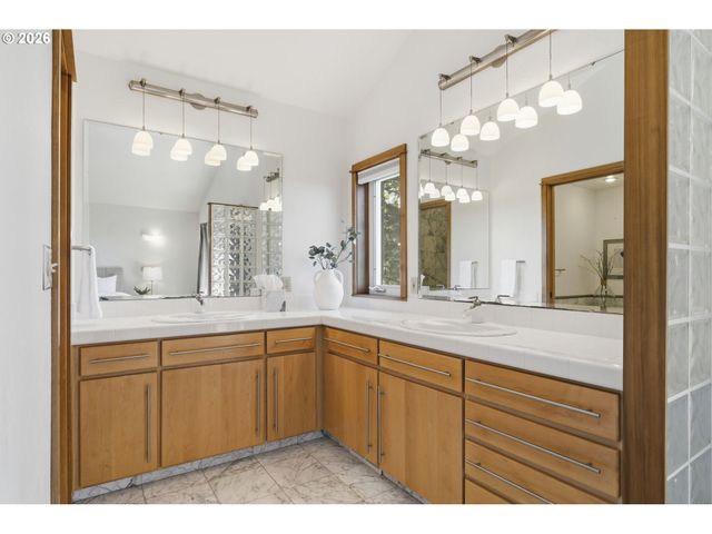87151 KELLMORE St, Eugene, OR 97402