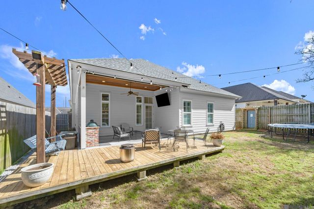 18541 Oakland Crossing Blvd, Prairieville, LA 70769