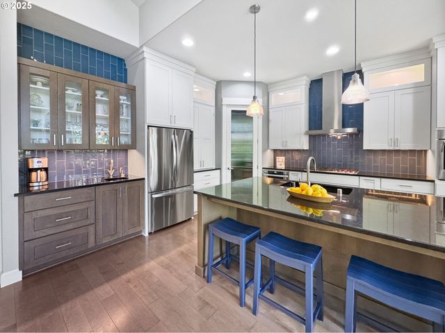 1116 N HERON Dr, Ridgefield, WA 98642