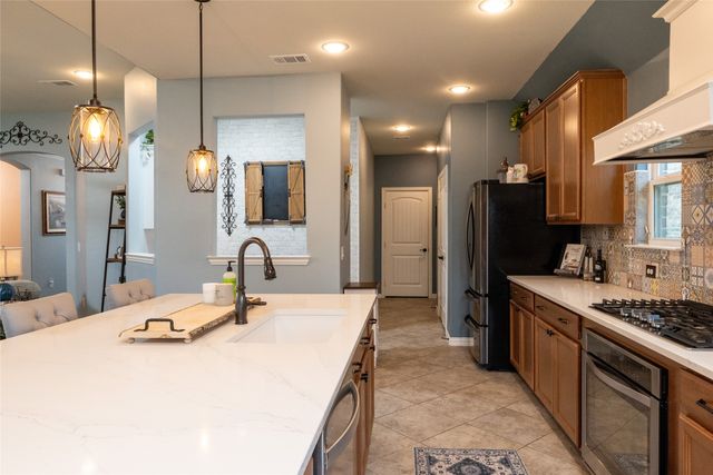 932 Basket Willow Terrace, Fort Worth, TX 76052