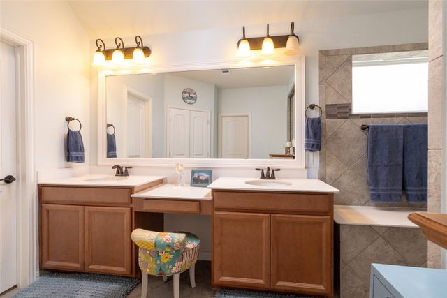 932 Basket Willow Terrace, Fort Worth, TX 76052