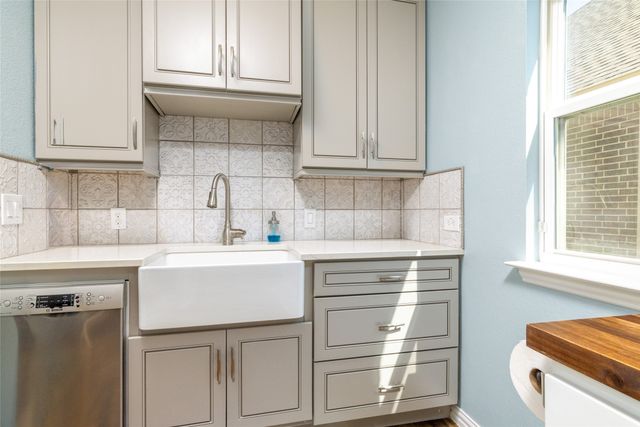 932 Basket Willow Terrace, Fort Worth, TX 76052