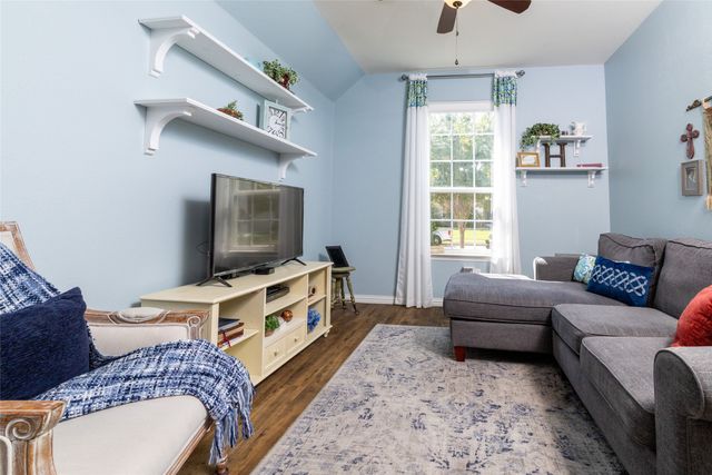 932 Basket Willow Terrace, Fort Worth, TX 76052