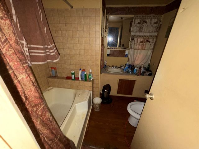 205 Barker Street, Athens, TX 75751