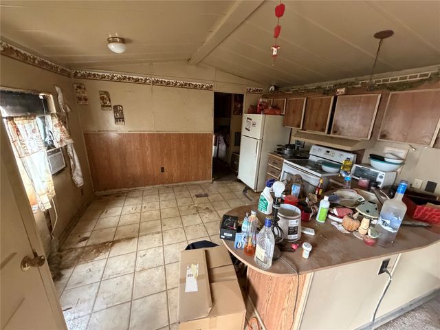 205 Barker Street, Athens, TX 75751