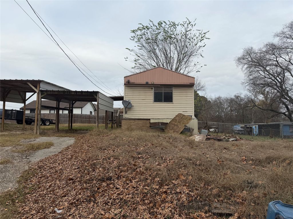 205 Barker Street, Athens, TX 75751