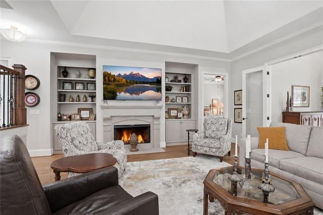 5925 Overlook Club Circle, Suwanee, GA 30024