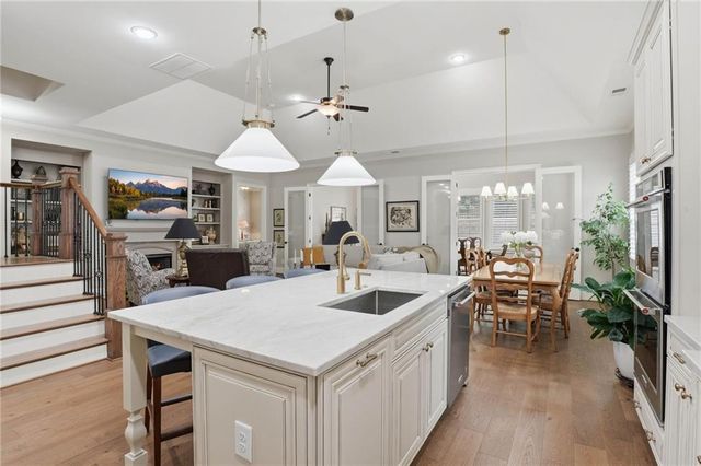 5925 Overlook Club Circle, Suwanee, GA 30024