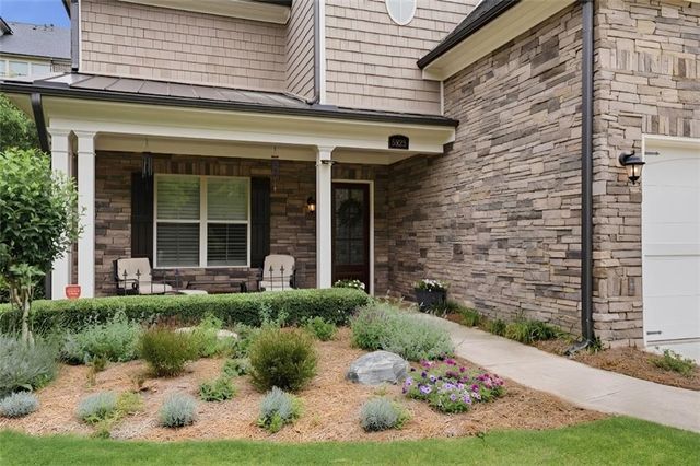 5925 Overlook Club Circle, Suwanee, GA 30024