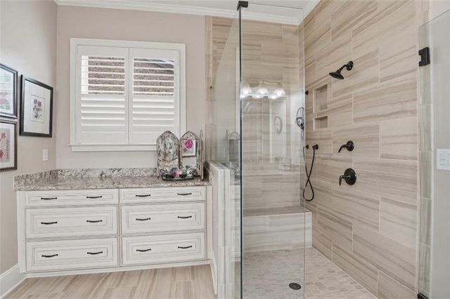 5925 Overlook Club Circle, Suwanee, GA 30024