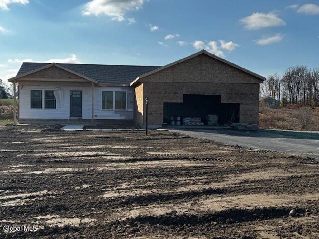 132 Johnson Road, Halfmoon, NY 12118