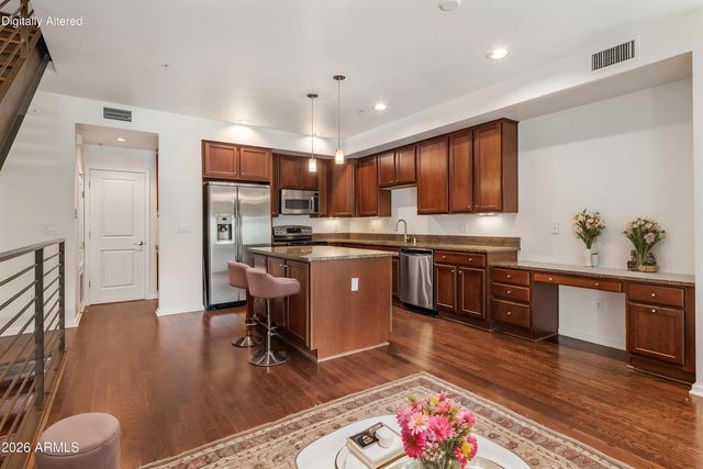 525 W LAKESIDE Drive 141, Tempe, AZ 85281