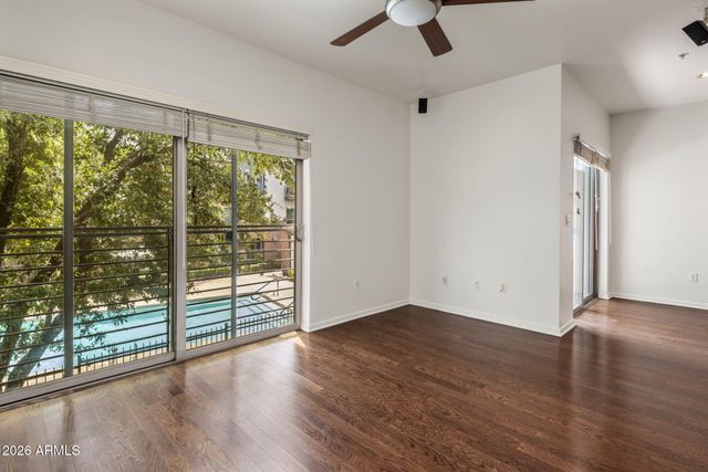 525 W LAKESIDE Drive 141, Tempe, AZ 85281