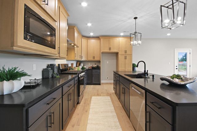 5725 KESTREL LP, Columbia, MO 65202