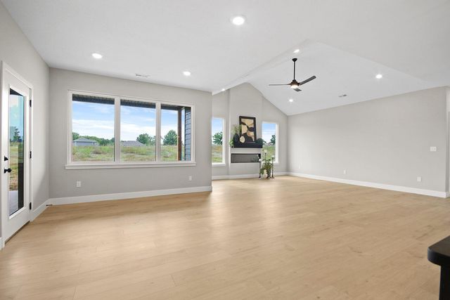 5725 KESTREL LP, Columbia, MO 65202