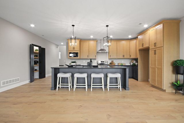 5725 KESTREL LP, Columbia, MO 65202