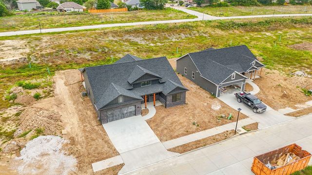 5725 KESTREL LP, Columbia, MO 65202