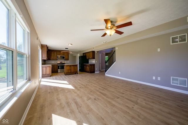 5730 Columbia Circle, Greenwood, IN 46142