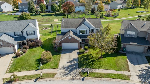 5730 Columbia Circle, Greenwood, IN 46142