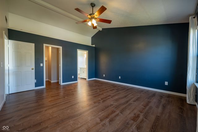 5730 Columbia Circle, Greenwood, IN 46142