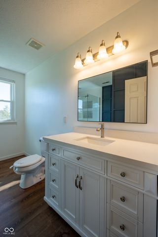 5730 Columbia Circle, Greenwood, IN 46142