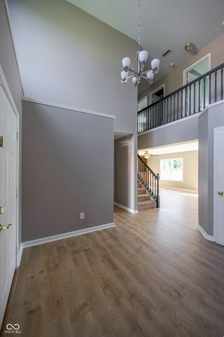 5730 Columbia Circle, Greenwood, IN 46142
