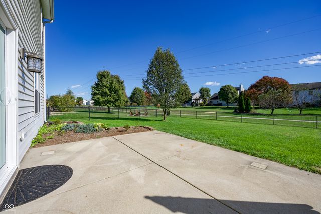 5730 Columbia Circle, Greenwood, IN 46142