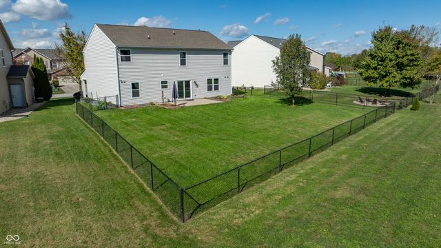 5730 Columbia Circle, Greenwood, IN 46142