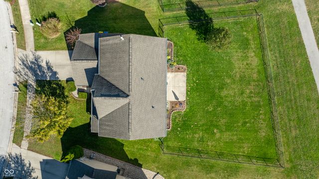 5730 Columbia Circle, Greenwood, IN 46142