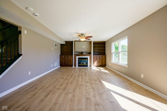 5730 Columbia Circle, Greenwood, IN 46142