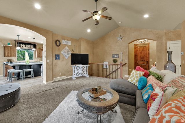 1234 S SHOTLEY BRIDGE DR, Syracuse, UT 84075