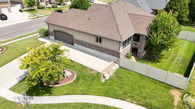 1234 S SHOTLEY BRIDGE DR, Syracuse, UT 84075