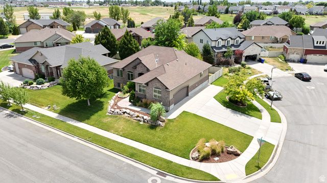 1234 S SHOTLEY BRIDGE DR, Syracuse, UT 84075