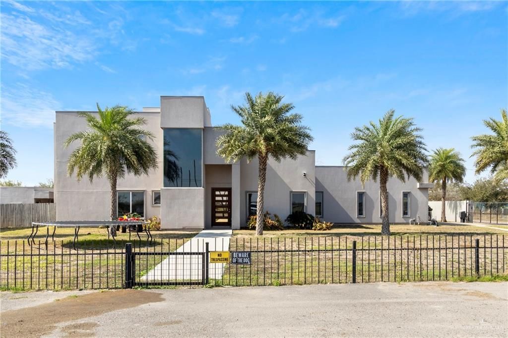 10821 N Moorefield Road, Mission, TX 78574