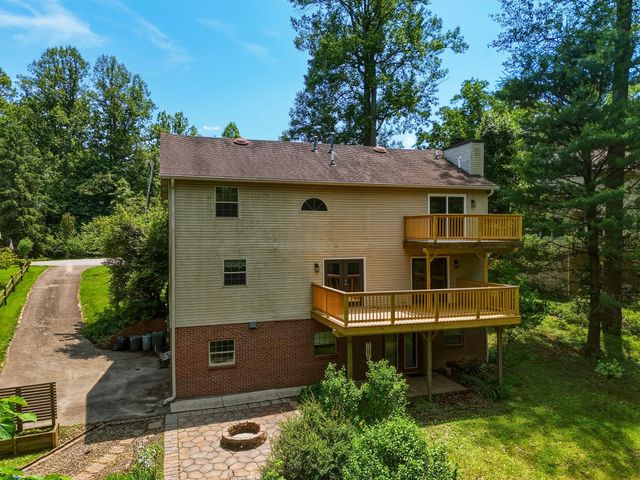 52 Timberlane Drive, Milton, WV 25541