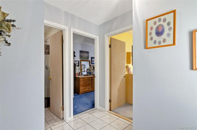 25 45th Street, Islip, NY 11751