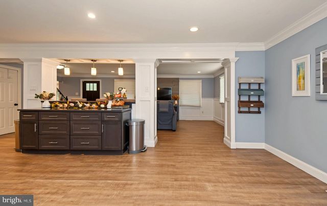 2221 OAKFIELD RD, Warrington, PA 18976