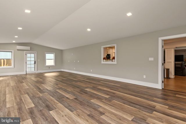 2221 OAKFIELD RD, Warrington, PA 18976