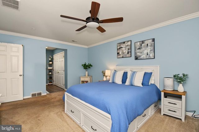2221 OAKFIELD RD, Warrington, PA 18976