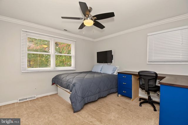 2221 OAKFIELD RD, Warrington, PA 18976