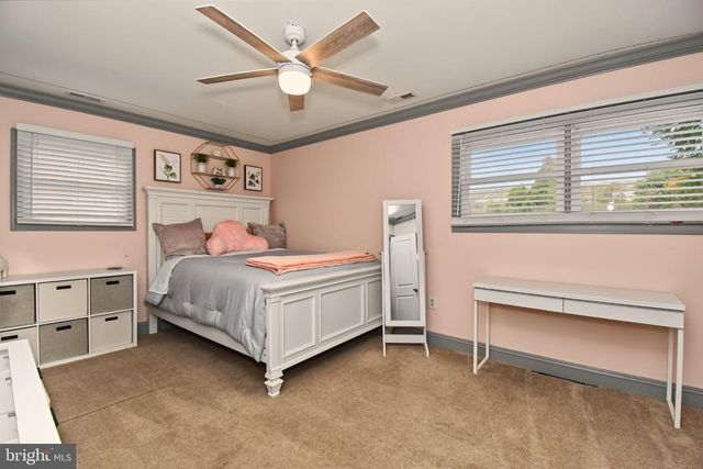 2221 OAKFIELD RD, Warrington, PA 18976