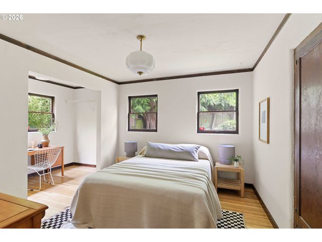 4225 Ne DAVIS St, Portland, OR 97213