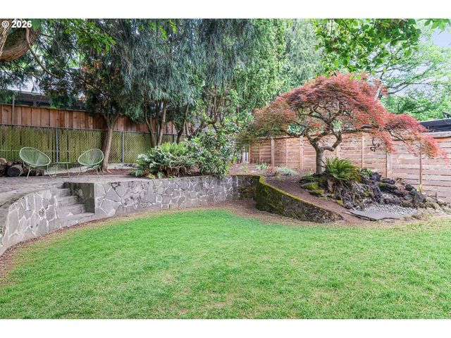 4225 Ne DAVIS St, Portland, OR 97213