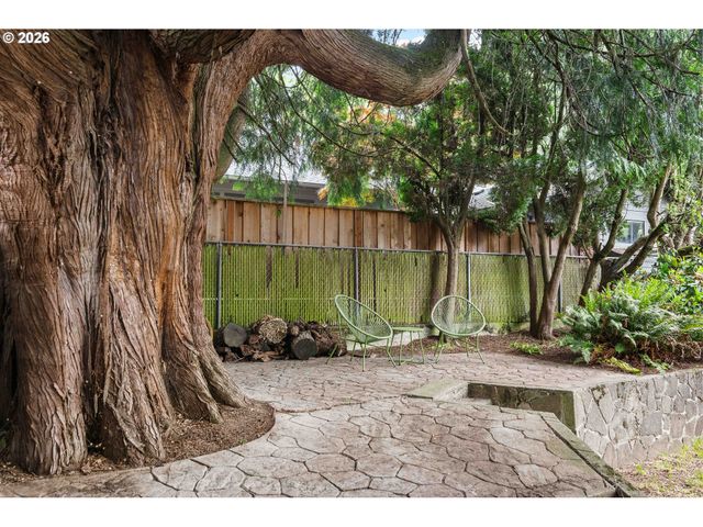 4225 Ne DAVIS St, Portland, OR 97213