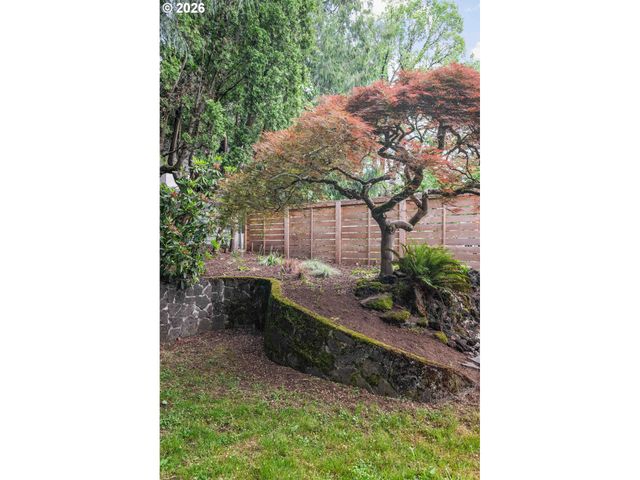 4225 Ne DAVIS St, Portland, OR 97213