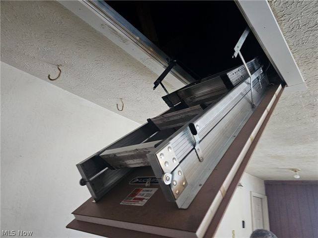 21586 Little Brook Way, Strongsville, OH 44149