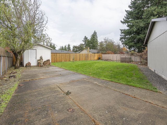 16817 Se PINE St, Portland, OR 97233