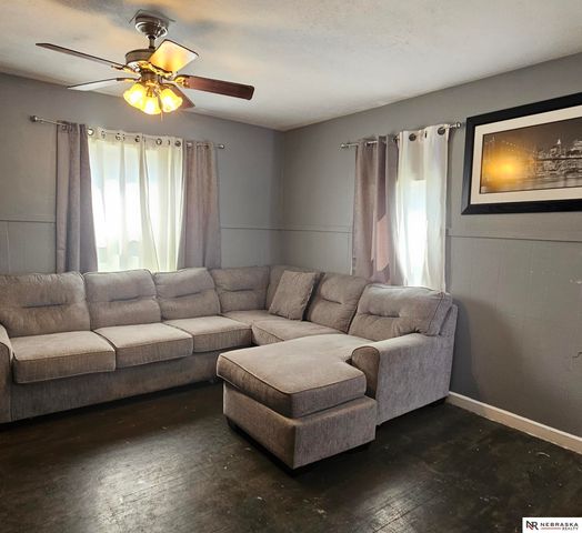 2710 Ellison Avenue, Omaha, NE 68111