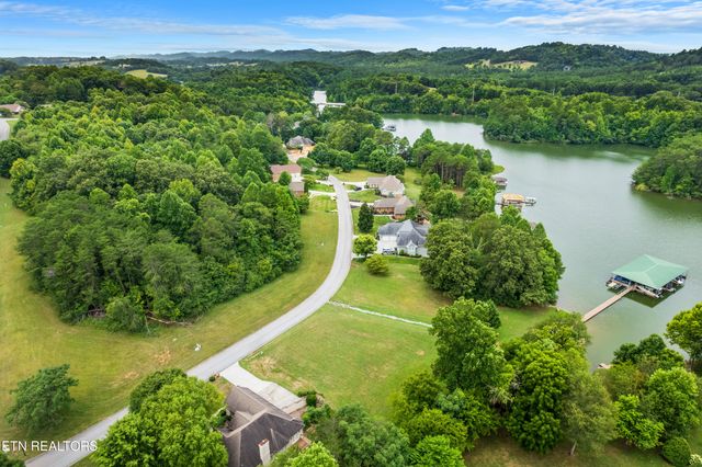 708 Wood Duck Drive, Vonore, TN 37885