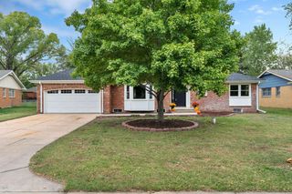 1269 N Wood Ave, Wichita, KS 67212